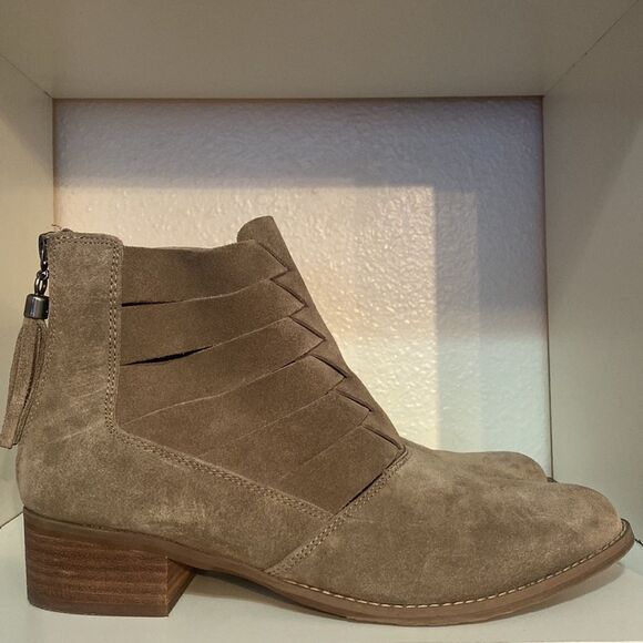 Volatile Womens Leather Suede Distressed Cut Out Zip Woven Tan Ankle Booties - Picture 4 of 13